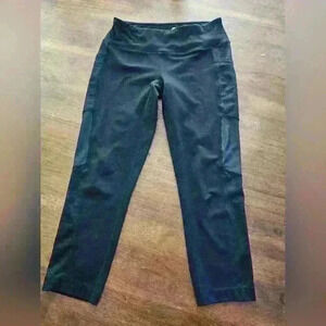 Yogalicious black Capri leggings S